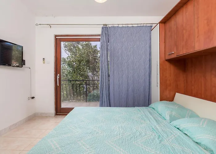 In Стариград